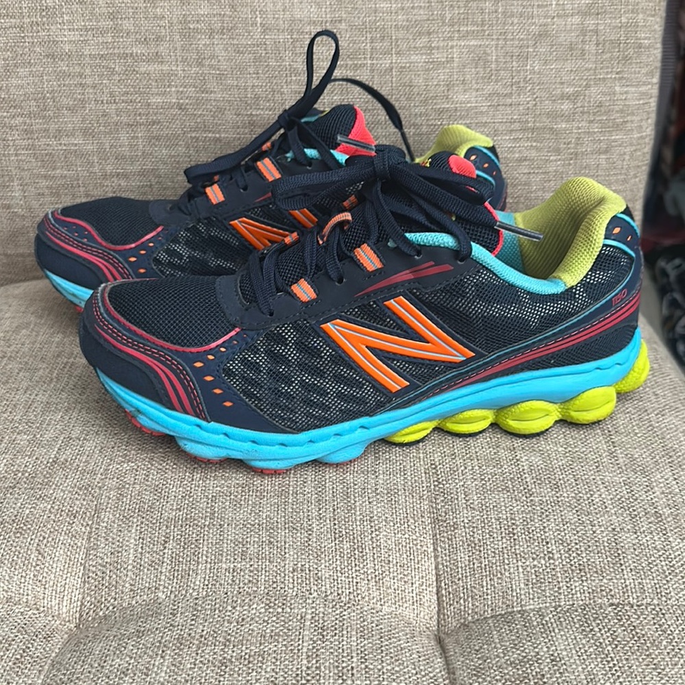 New Balance 7.5